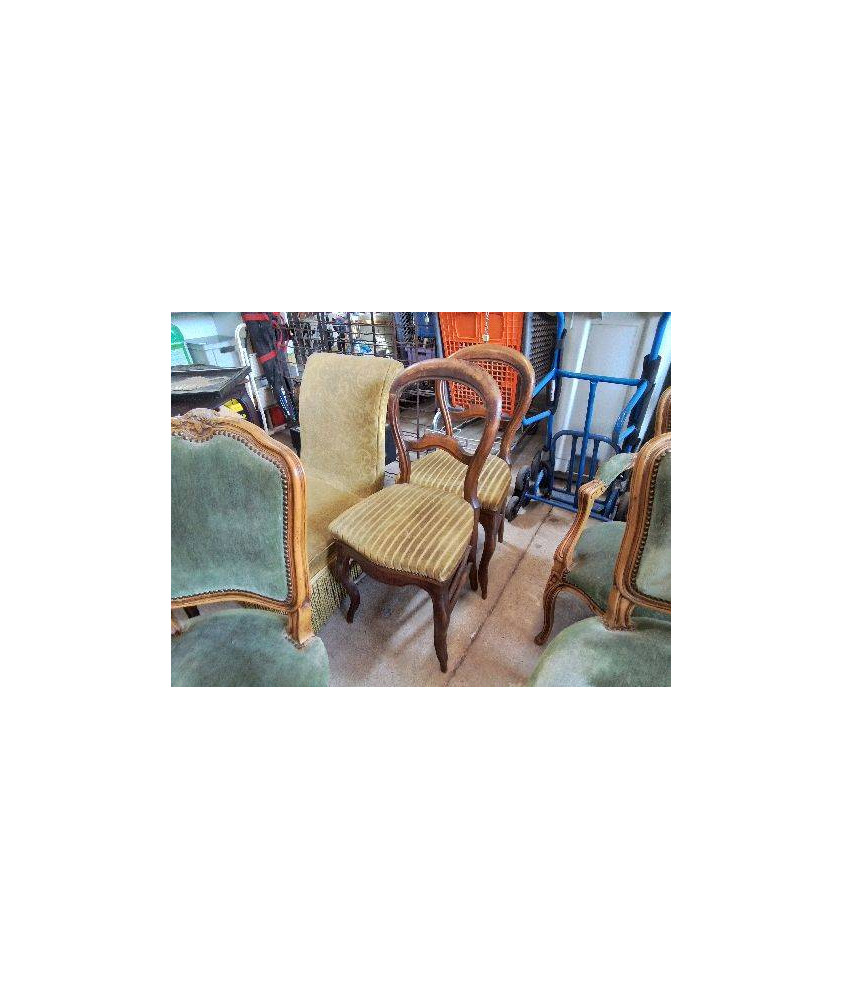 CHAISE 