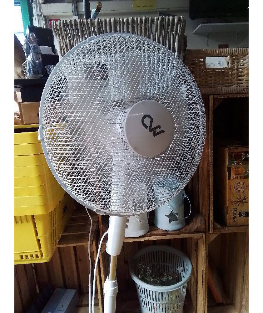 VENTILATEUR SUR PIED