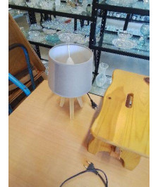 LAMPE A POSER PIÈTEMENT TRIPODE BOIS CLAIR AJ TAUPE