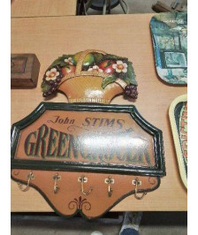 PORTE MANTEAU MURAL JOHN STIMS GREEN GROCER COUNTRY CORNER 