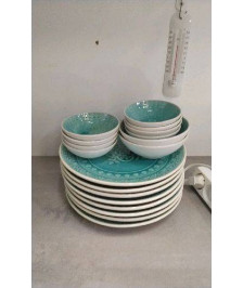 ASSIETTES TURQUOISE + COUPELLES 