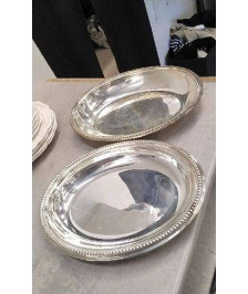 PLAT OVALE METAL ARGENTE 
