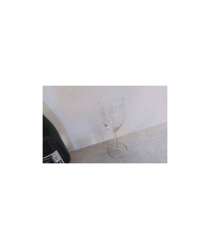 VERRE A PIED