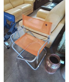 CHAISE PLIANTE PIÈTEMENT MÉTAL GRIS ASSISE ET DOSSIER TOILE ORANGE LAFUMA
