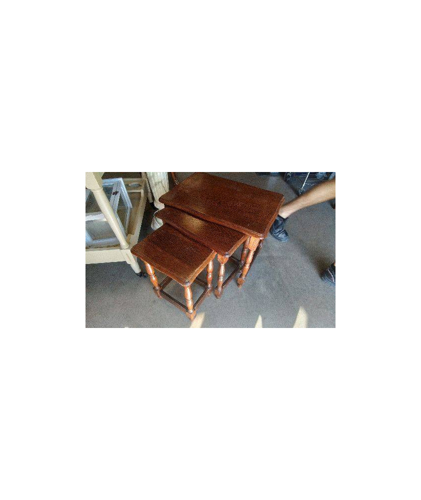 TABLES GIGOGNES
