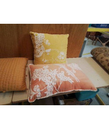COUSSIN BRODÉ