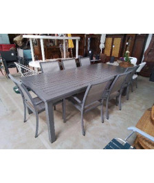 TABLE D’EXTERIEUR GRISE
