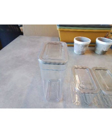 TUPPERWARE 