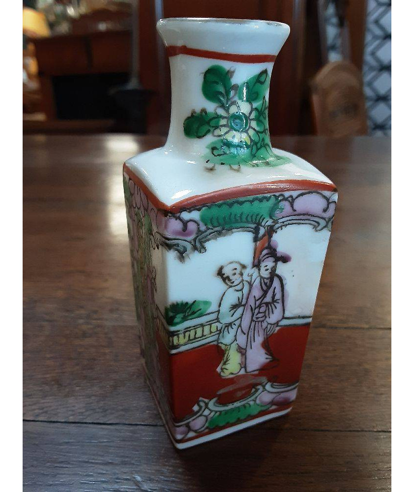 VASE ASIATIQUE