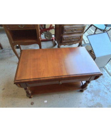 TABLE BASSE EN NOYER STYLE LOUIS PHILIPPE 