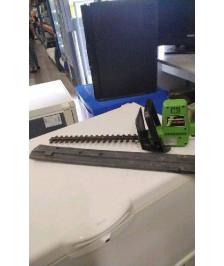 TAILLE HAIE BLACK ET DECKER 