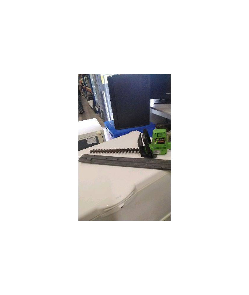 TAILLE HAIE BLACK ET DECKER 
