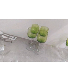 VERRES VERTS A PIED