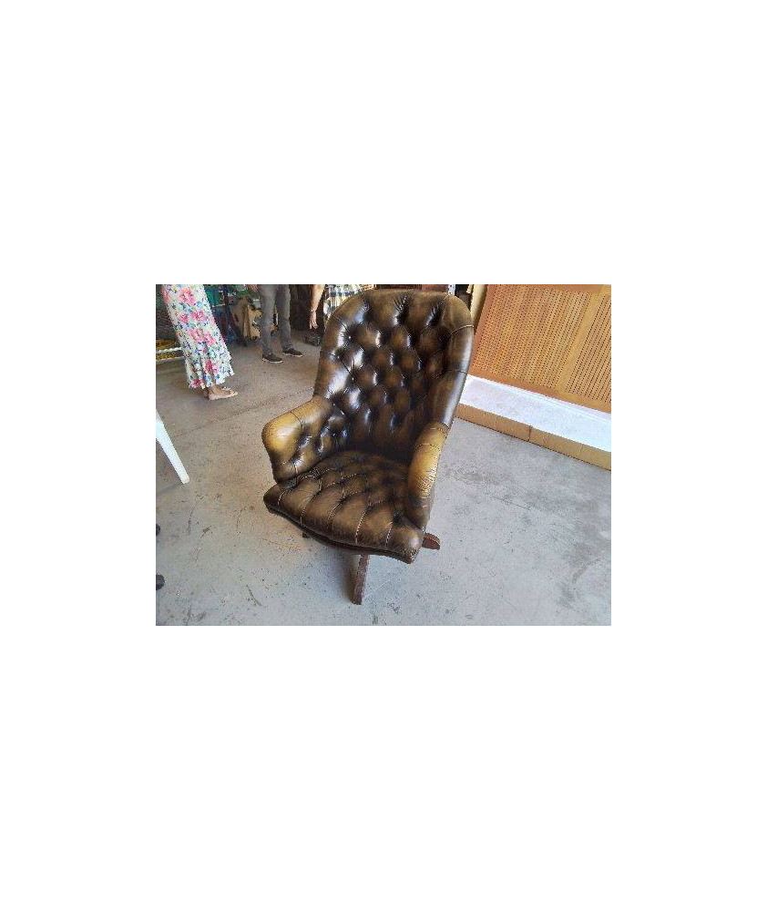 FAUTEUIL DE BUREAU EN CUIR STYLE CHESTERFIELD 