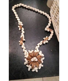 COLLIER COQUILLAGES 