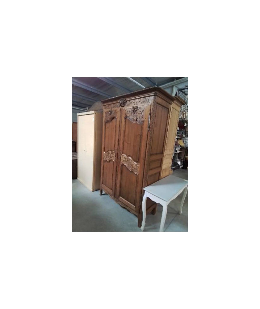 ARMOIRE DE MARIAGE CAUCHOISE BOIS CLAIR SCULPTÉ AU PANIER 217X138X56CM ARMOIRE DE MARIAGE CAUCHOISE BOIS CLAIR SCULPTÉ AU PANIER 217X138X56CM