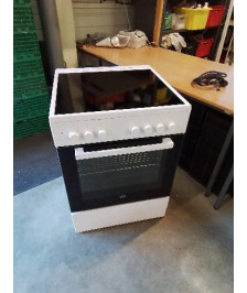 CUISINIÈRE ÉLECTRIQUE VITROCÉRAMIQUE 4 FOYERS BEKO CUV61B 