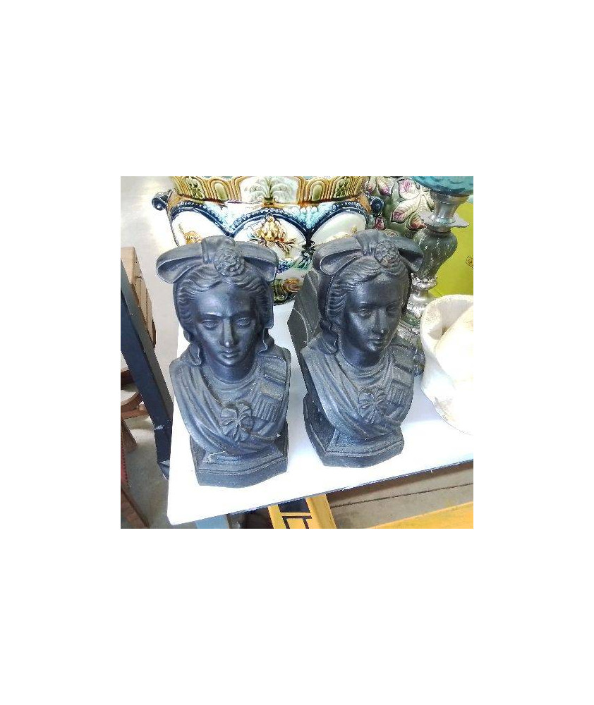 PAIRE DE CHENETS BUSTE