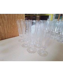 LOT DE 7 FLUTES A CHAMPAGNE