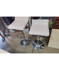 TABOURET DE BAR BLANC