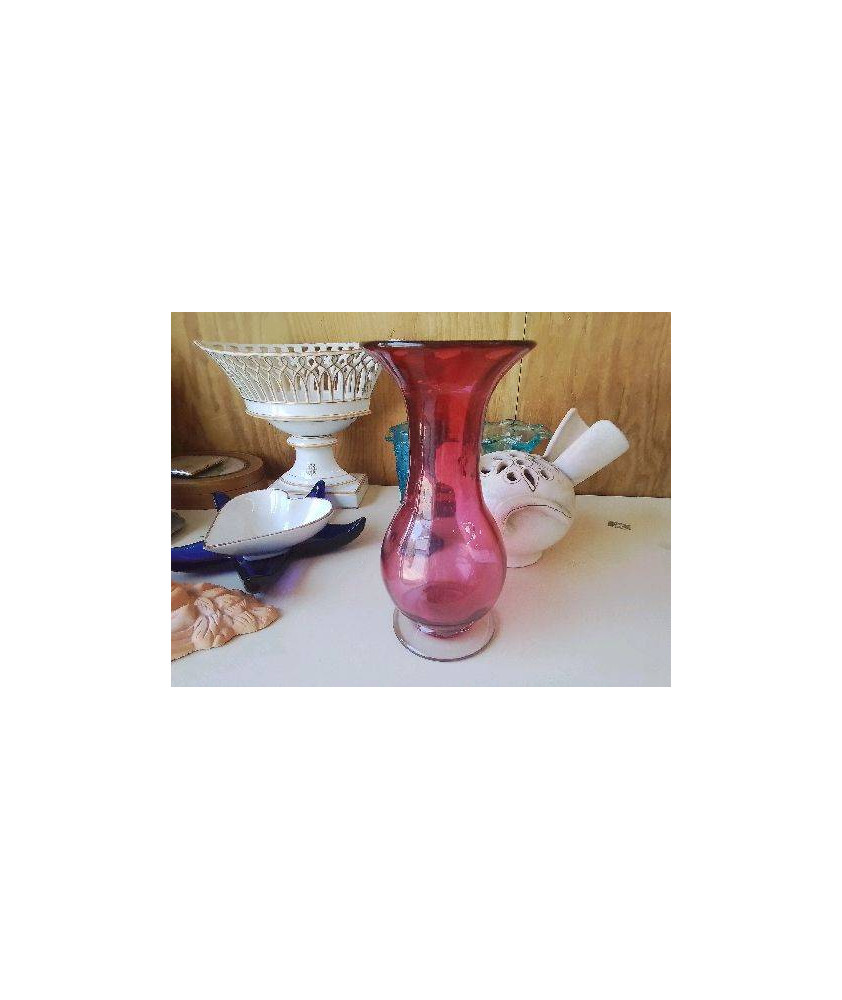 VASE EN VERRE ROSE
