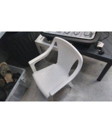 CHAISE PLASTIQUE ENFANT