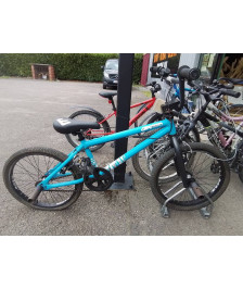 VELO ENFANT EN L\'ETAT