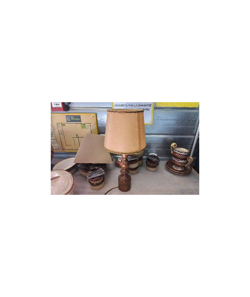 LAMPE PIED BOIS 