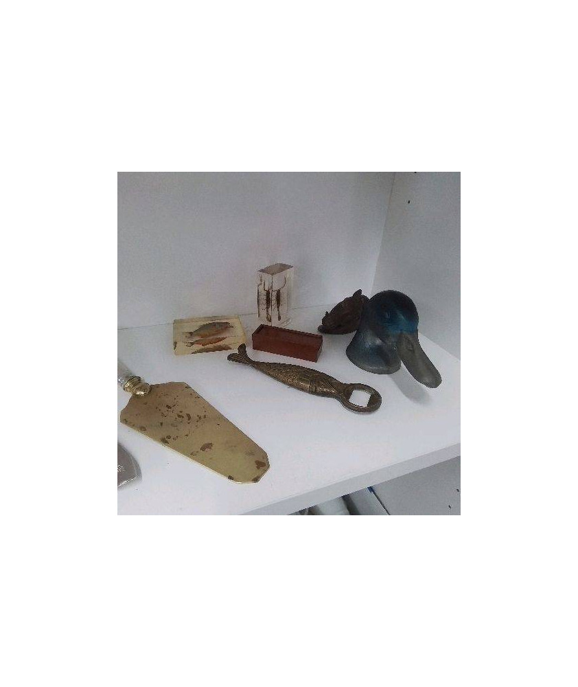OBJET DE VITRINE