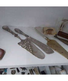 PELLE A TARTE ARGENT FOURRÉ