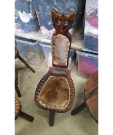 CHAISE TRIPODE BOIS ET PEAU, DOSSIER RABATTABLE