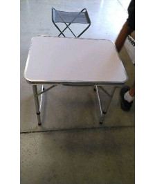 TABLE DE CAMPING POUR ENFANT 