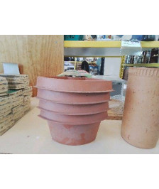 LOT DE 4 POTS DE JARDIN 