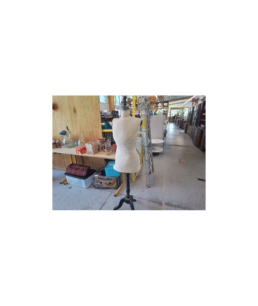 MANEQUIN 