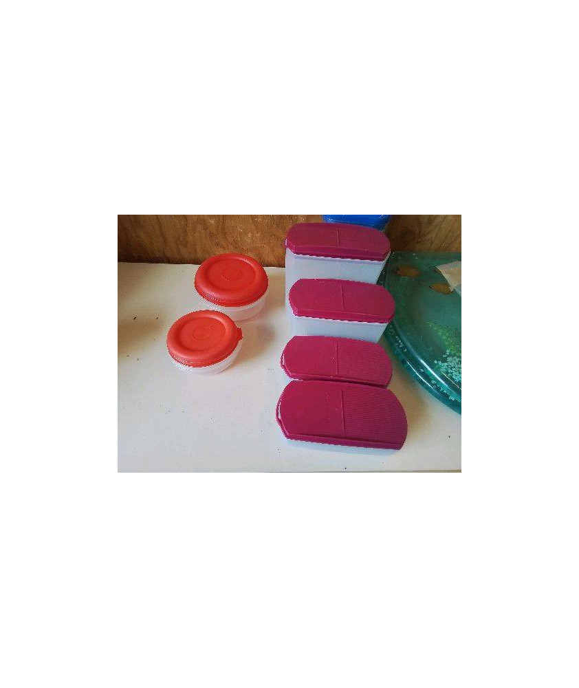 TUPPERWARE 