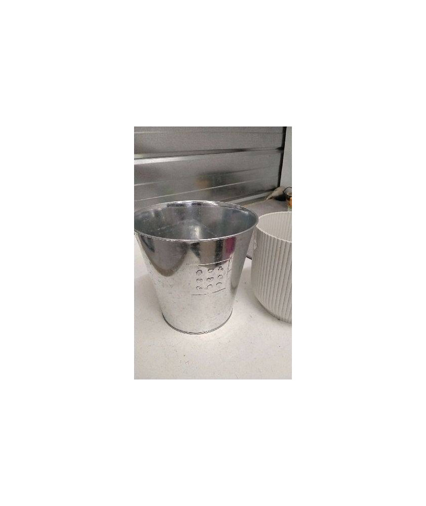 CACHE POT METAL