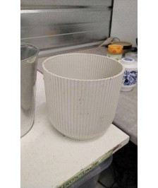 CACHE POT PLASTIQUE