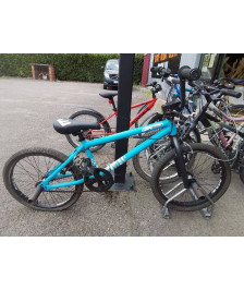 VELO ENFANT EN L\'ETAT