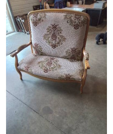 CANAPE STYLE REGENCE BEIGE A FLEURS 
