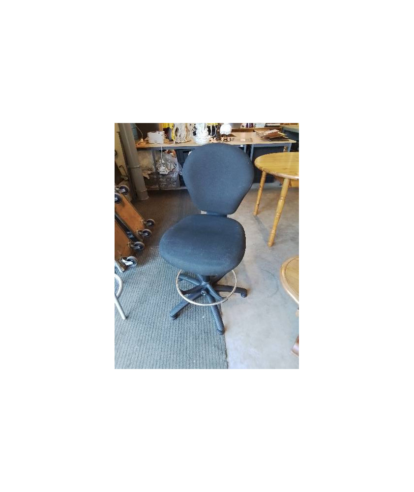 TABOURET D’ATELIER PIVOTANT ET RÉGLABLE HAUTEUR RÉSINE ET TISSU NOIR