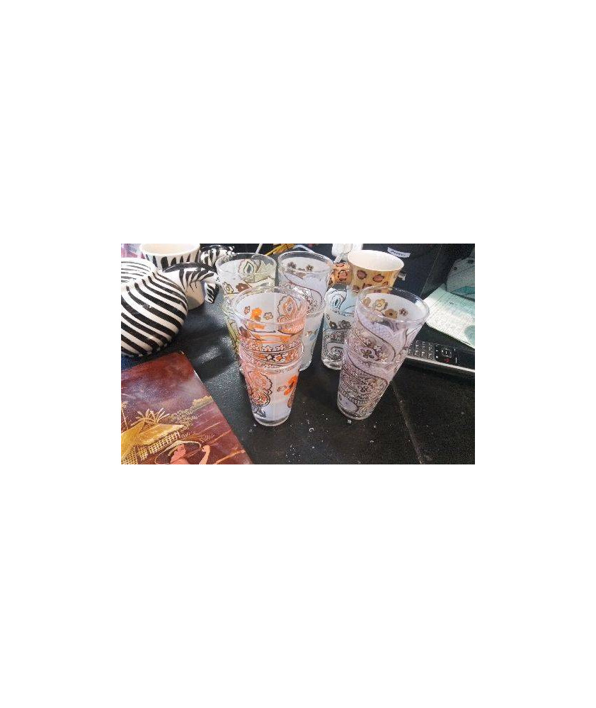 VERRES A THE LE LOT 