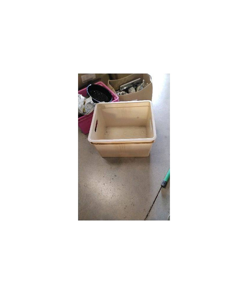 CAISSE PLASTIQUE 