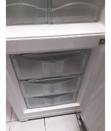 REFRIGERATEUR CONGELATEUR  LIEBHERR GARANTIE 6 MOIS