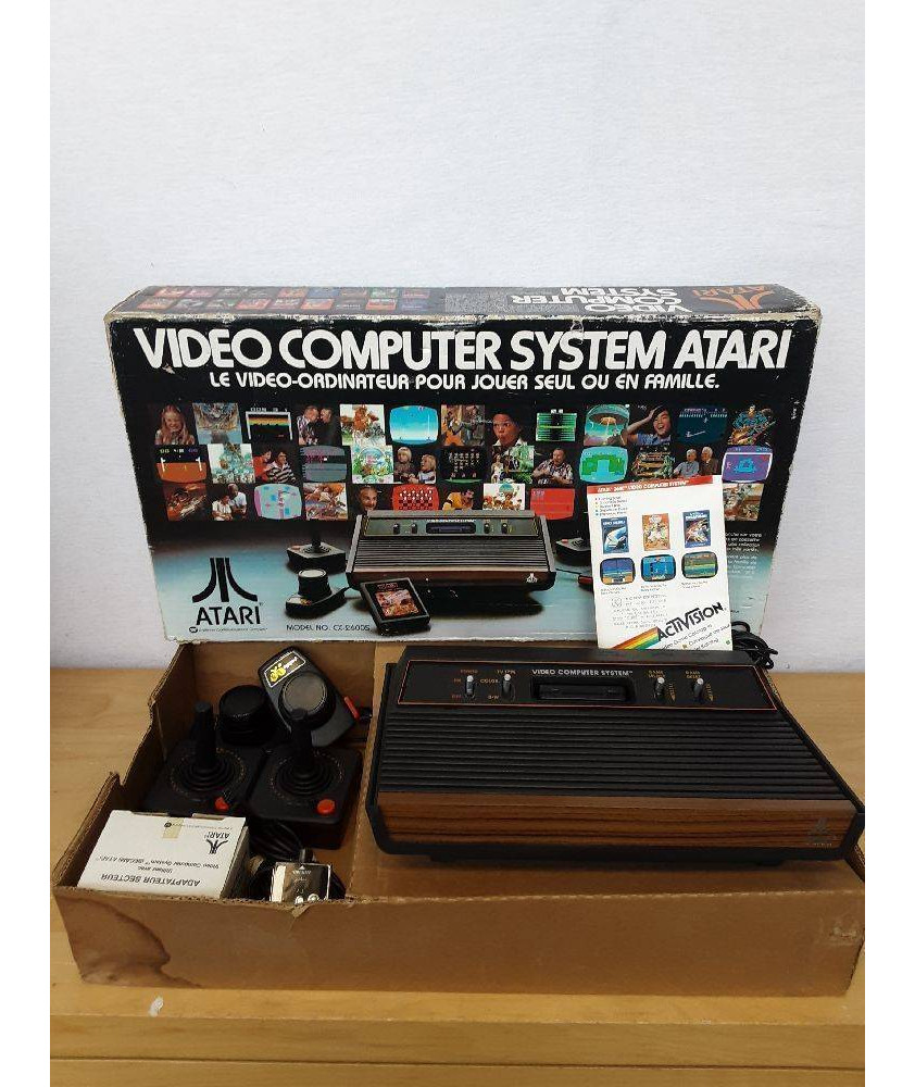 CONSOLE ATARI 2600 WOODY EN BOITE CONSOLE ATARI 2600 WOODY EN BOITE