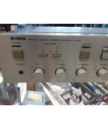 AMPLI YAMAHA A-500                    70W PAR CANAL SOUS 8 OHMS