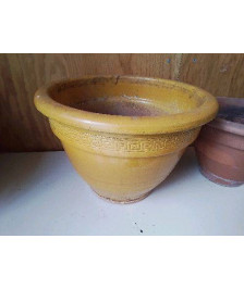 POT EN TERRE CUITE JAUNE