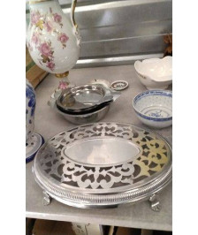DESSOUS DE PLAT