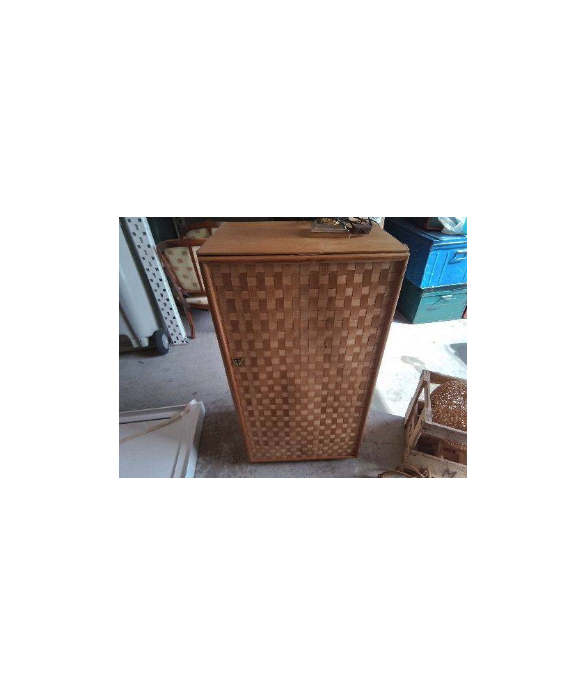 MEUBLE DE RANGEMENT 