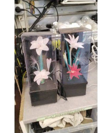 DECO LUMINEUSE FLEURS SYNTHÉTIQUES - EN L’ETAT