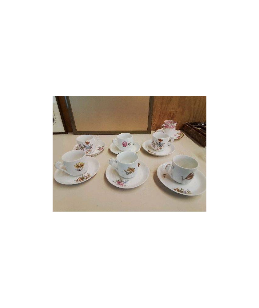 LOT DE 6 TASSES AVEC SOUCOUPES PORCELAINE DE LIMOGE 